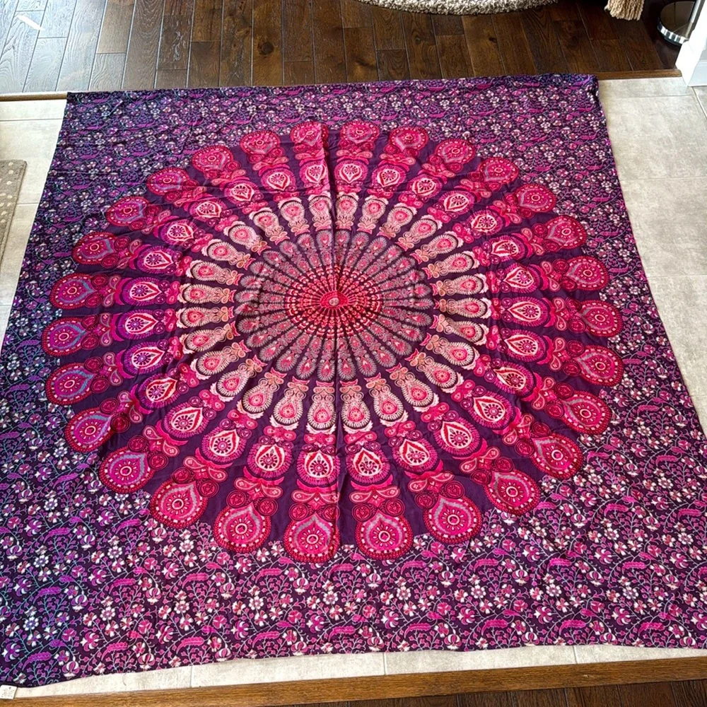 Gently Used Indian Bohemian Mandala Large Purple Printed Wall Decor Tapestry